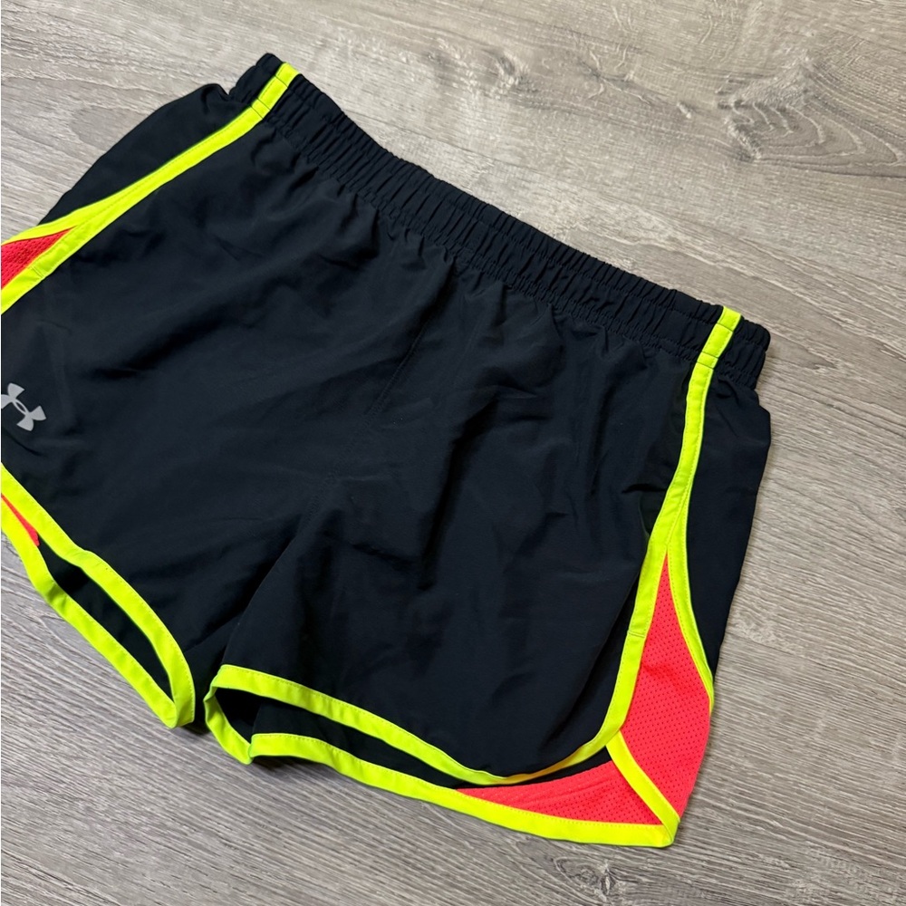 •UNDER ARMOUR• LINED RUNNING SHORTS - Picture 2 of 7